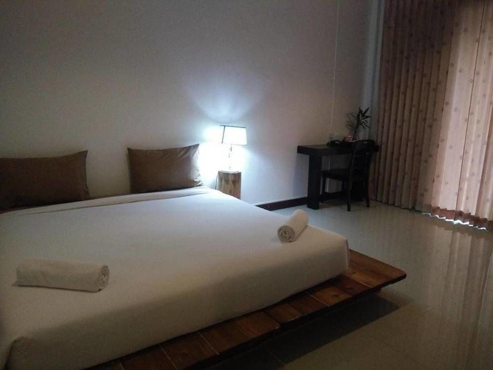 Hotel Natai House Extérieur photo