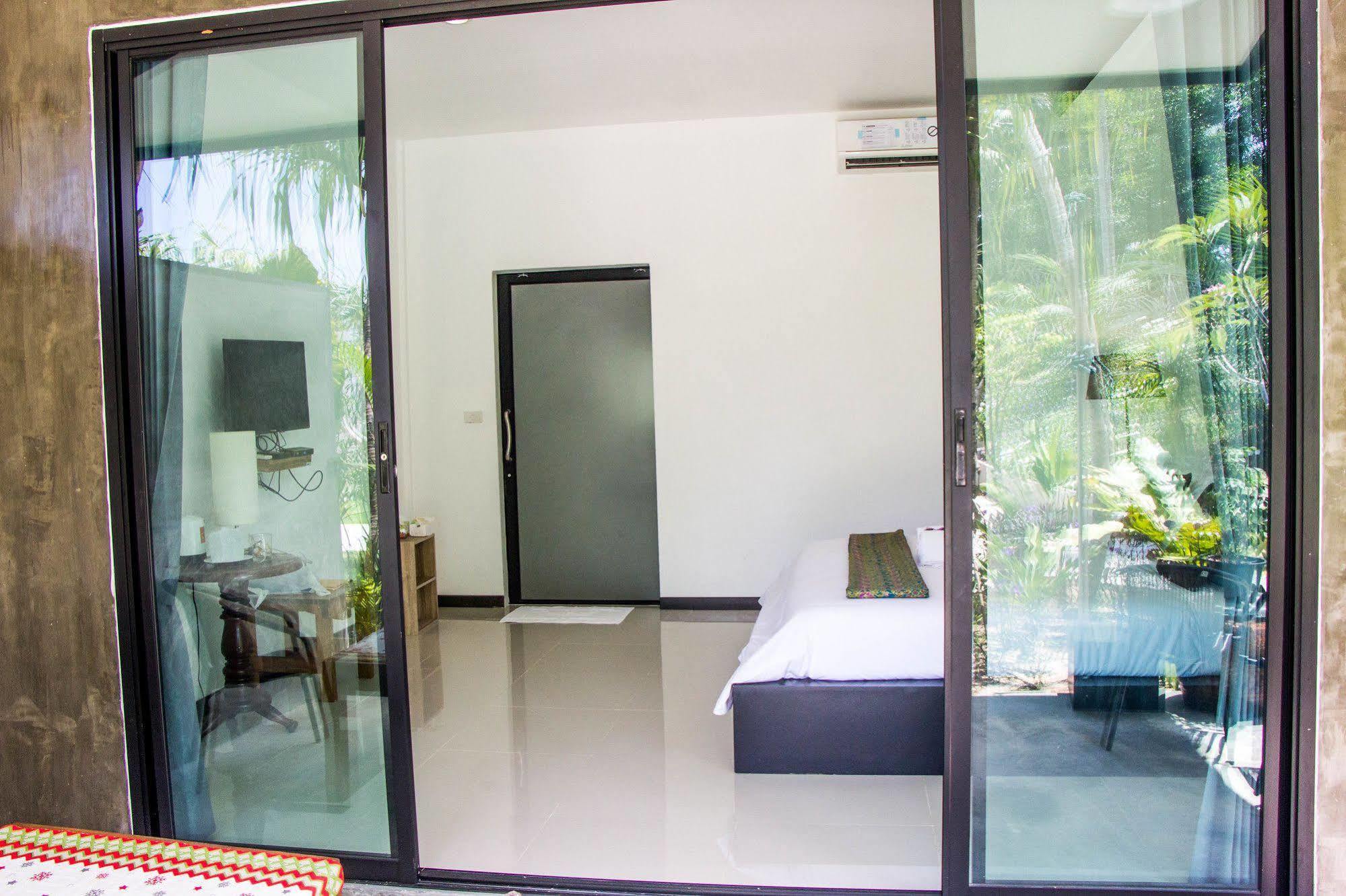 Hotel Natai House Extérieur photo